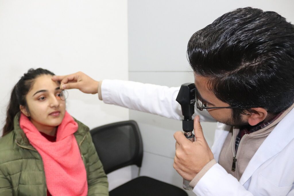retinoscopy, eyes, check up, doctor, optometrist, refraction, optometry, myopia, lens, optical, eyesight, vision, exam, ophthalmologist, hyperopia, ophthalmology, eyeglasses, healthcare, check up, optometrist, optometry, optometry, myopia, myopia, myopia, myopia, myopia, ophthalmologist, ophthalmologist, ophthalmology